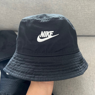 พร้อมส่งหมวกสีดำ Nike hat