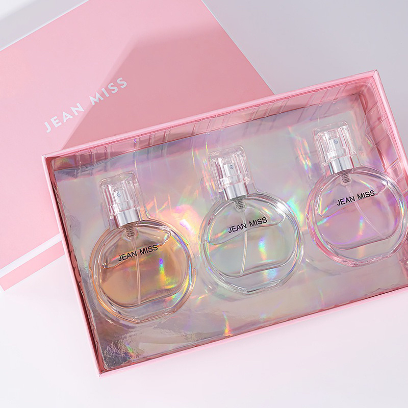 น้ำหอมผู้หญิง เซ็ตหรู 3 กลิ่น ขวดละ30ml (setกล่องชมพู0142) กลิ่นเซ็กซี่ สดชื่น หวาน มีครบจบในกล่องเดียว หอมนาน 8-10 ชม