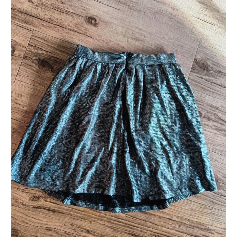 กระโปรงสั้น สีเงิน ยี่ห้อ Xaact