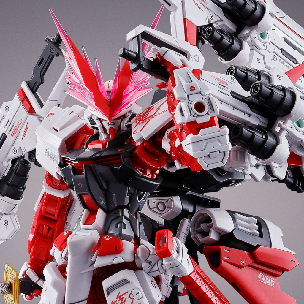 [พรีออเดอร์] MG 1/100 Gundam Astray Red Dragon [P-BANDAI]