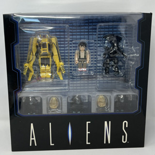 Medicom Toys : ALIENS - Medicom Toys Kubrick Aliens - Alien Queen vs Ripley + Powerloader