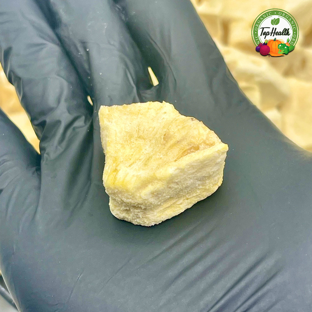สัปปะรดภูแลฟรีซดราย ( Chiangrai Phulae Pineapple ) มีความกรอบ และมีรสหวานหอม อร่อยเป็นเอกลักษณ์ มีประโยชน์ ไฟเบอร์สูง