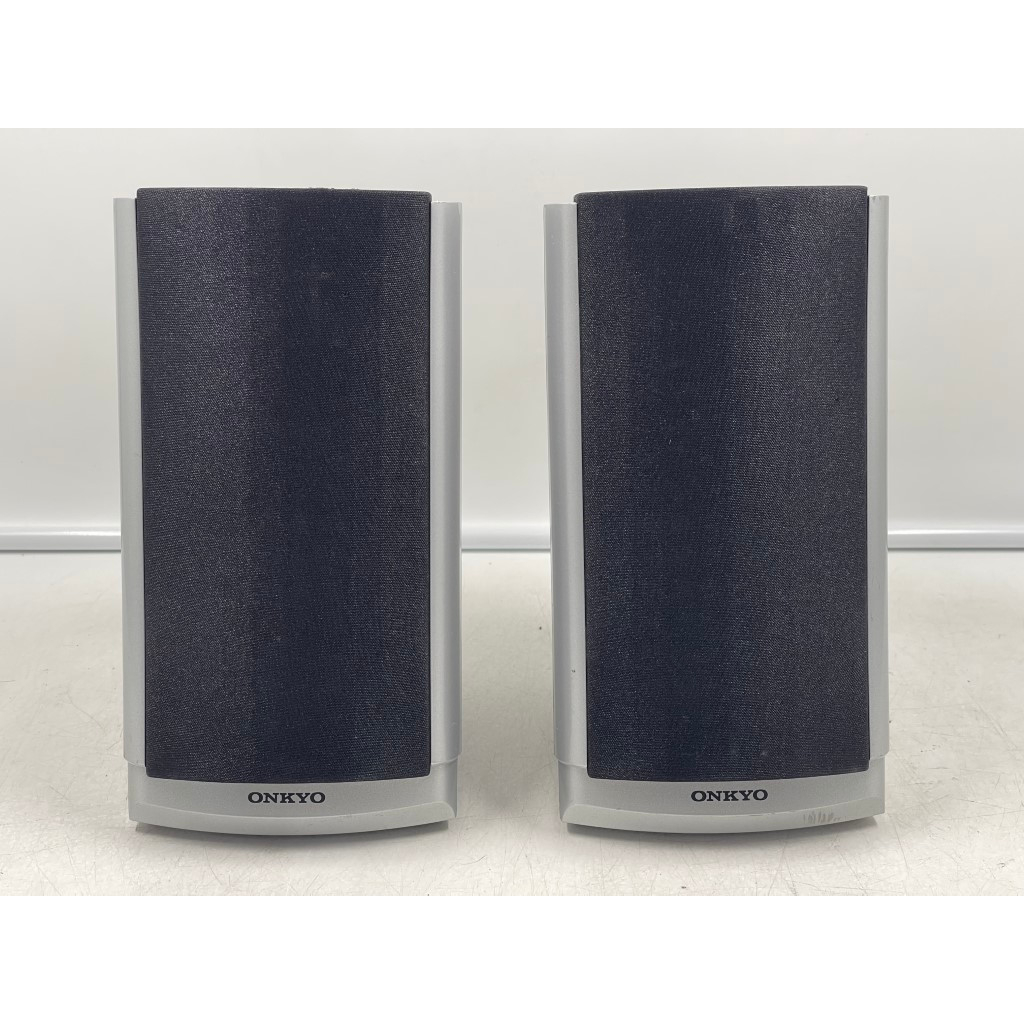 AB64 ลำโพง 1 คู่ มือสองญี่ปุ่น (881) ONKYO D-T2 40W 6 โอห์ม Woofer 2.5 นิ้ว Size ตู้ 13x16.5x23.5CM 