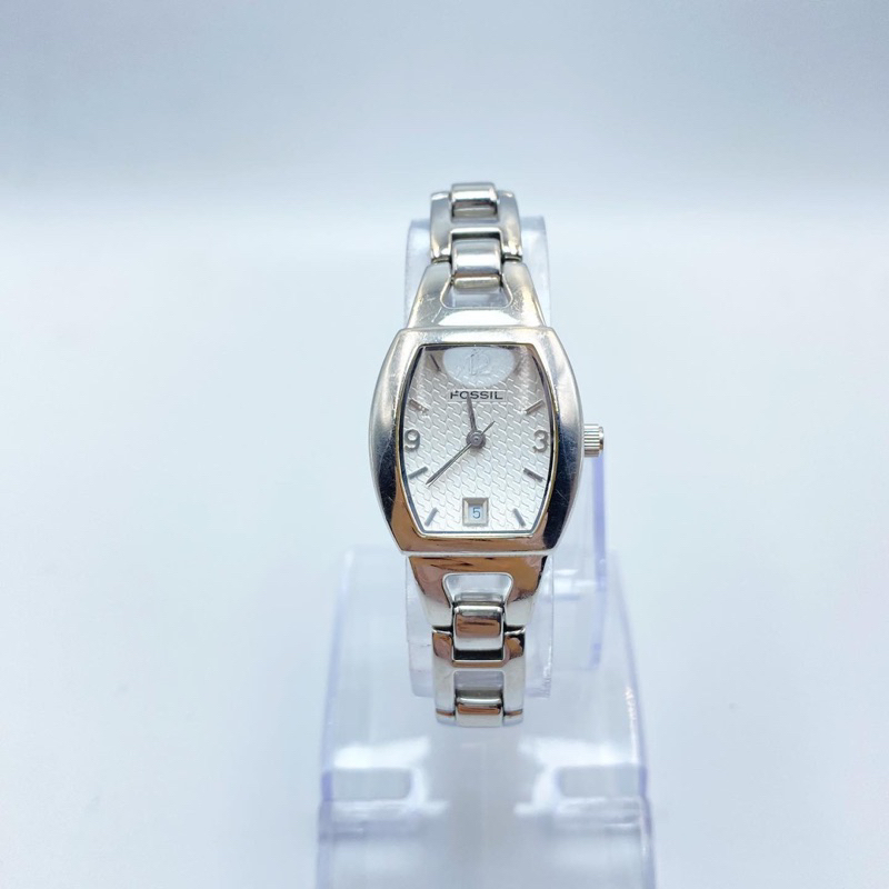 นาฬิกาผู้หญิงแบรนด์ FOSSIL รุ่น ES9824