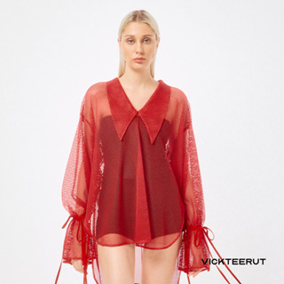 VICKTEERUT Red Chelsea Collar Oversized Blouse เสื้อแขนยาวทรงโอเวอร์ไซส์