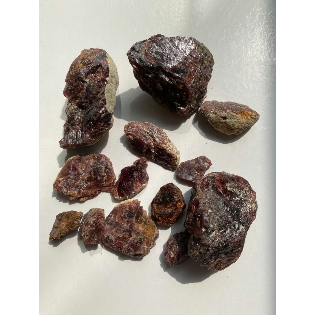 Garnet Raw uncut unheated