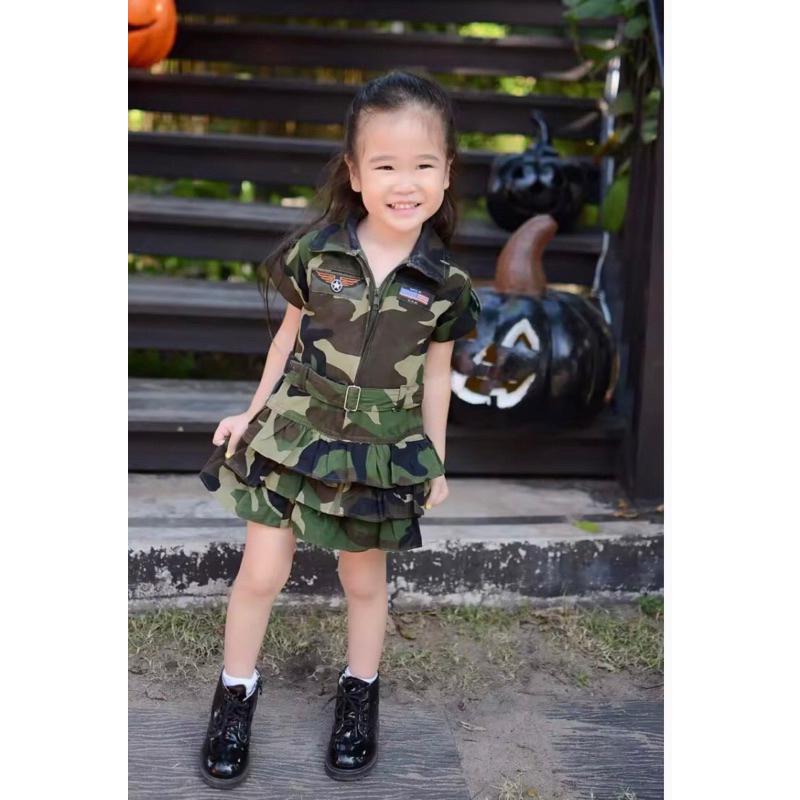 ชุดกระโปรงทหารหญิง น่ารัก