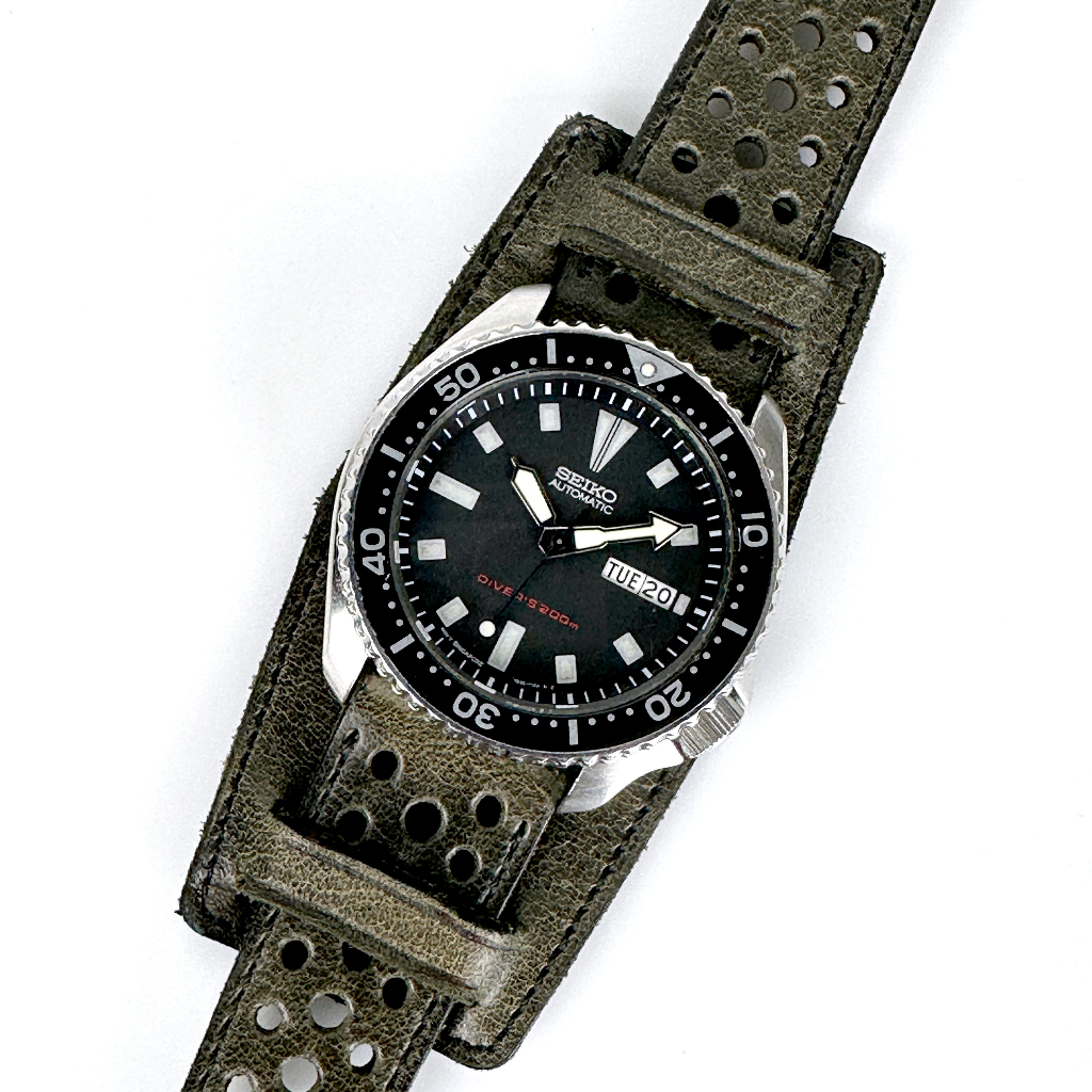 นาฬิกามือสอง SEIKO Divers 200m 7S26-0029 ปี 1990 Automatic Day-Date ขนาดตัวเรือน 42.5 mm. (Pre-owned