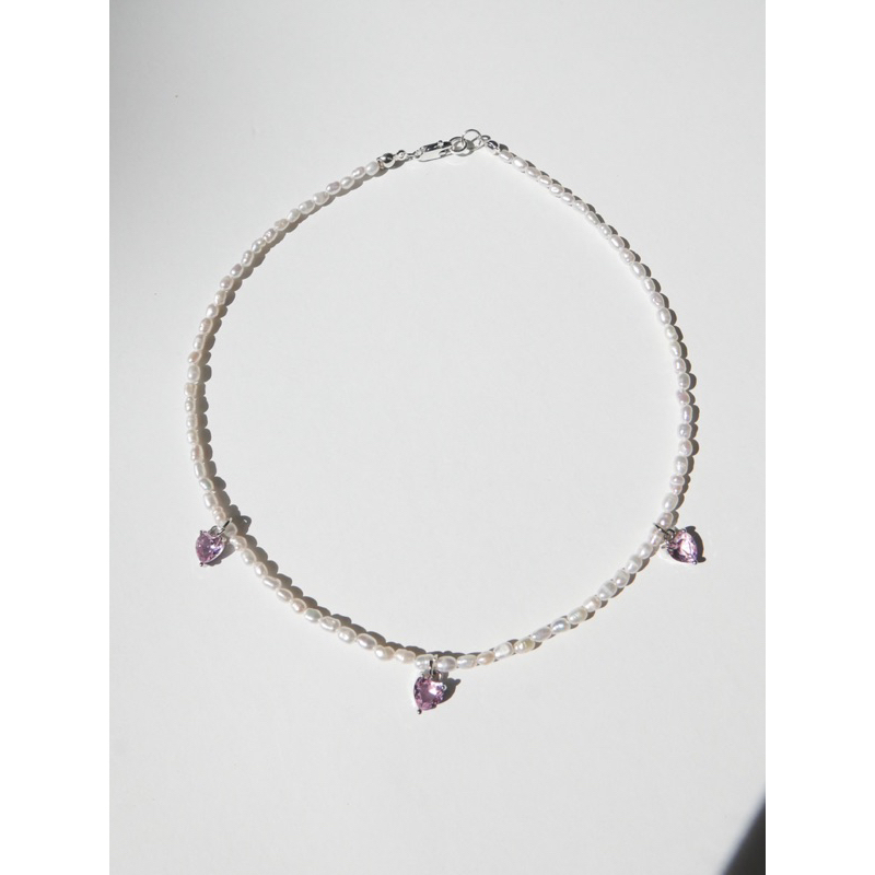 Valleydarley – สร้อยคอ petite triple couer pearl necklace ราคา ถูกที่สุด ดีลบีเคเค