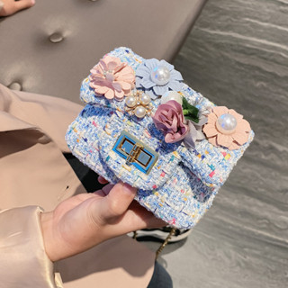 🍁LB🍁 (พร้อมส่ง) กระเป๋า กระเป๋าสะพายข้าง เด็กผู้หญิง กระเป๋าผ้าทวิตแต่งดอกไม้ (สินค้าพร้อมส่ง)