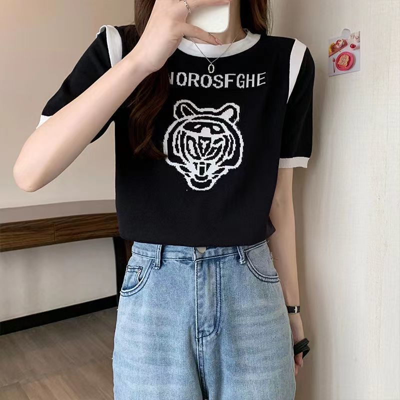 Sugar🌈พร้อมส่ง🌈เสื้อยืดคอกลม แขนสั้น ปักลายเสือ แต่งขอบเท่ๆ(55085)