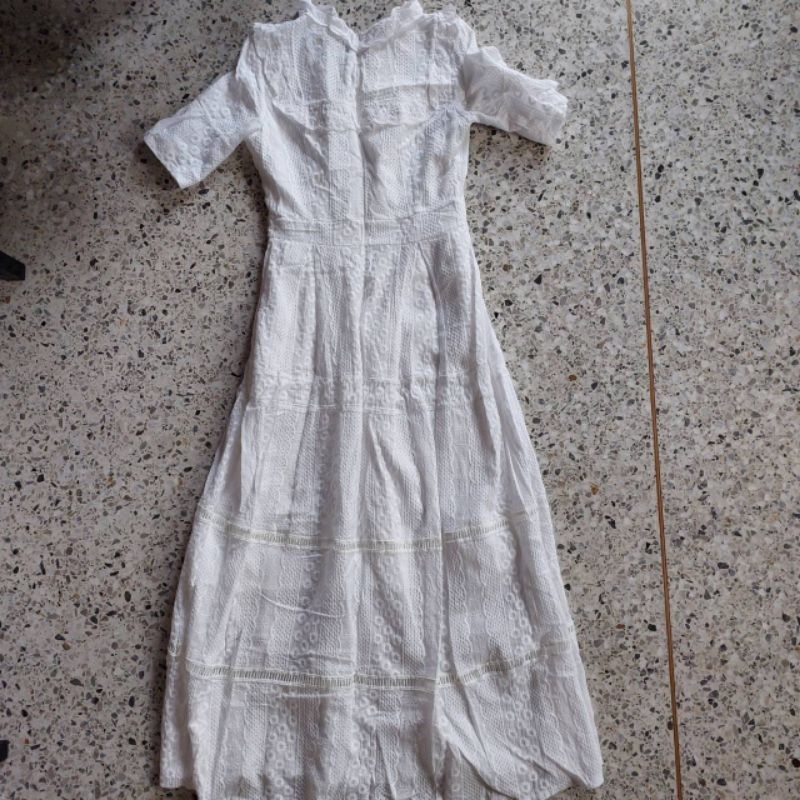 เดรสขาว มือสอง ไซค์ Mแบรนด์: Vegas Luxury