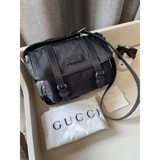 🦋สินค้าพร้อมส่ง🦋   New🤍Gucci GG Nylon Messenger Bag Size 11” x 8.5” x 3.5” สวย เรียบ หรู ราคาดีมากก