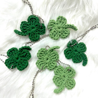 🍀 Clover keyring 🍀พวงกุญแจ ใบโคลเวอร์ถัก