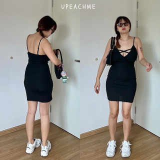X LOOKMAI DRESS I ชุดเดรสสั้นเข้ารูปแต่งลูกไม้รูปกากบาทช่วงอก