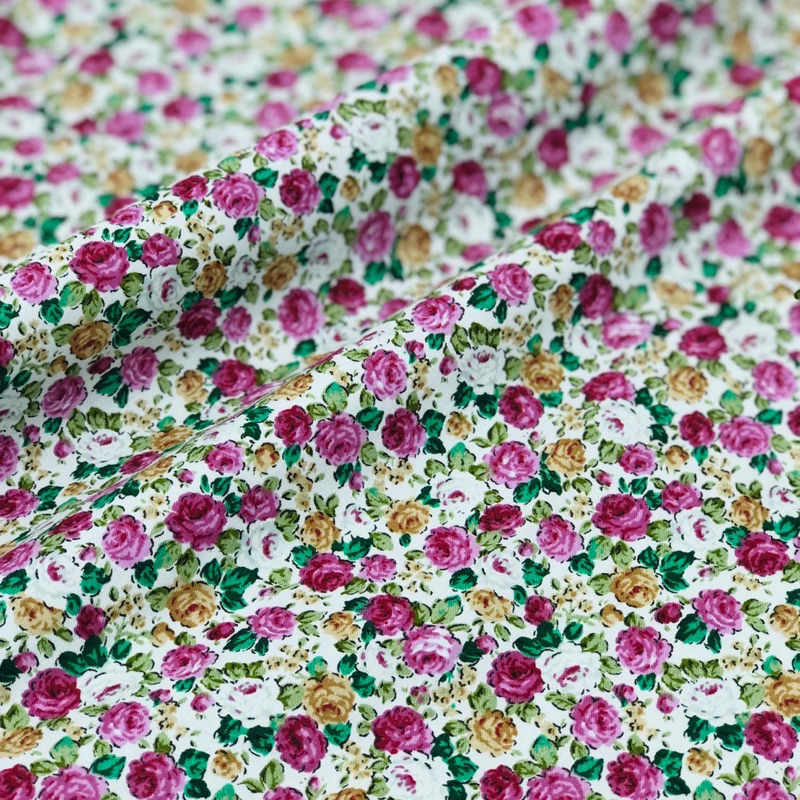 ขายเป็นเมตร ผ้านำเข้า cotton100% หน้ากว้าง 160cm.(64”) เนื้อดี ลายสวย ตัดยาวต่อเนื่องได้ พร้อมส่ง
