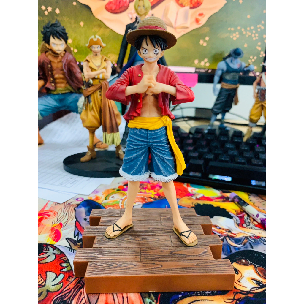 One Piece Luffy PVC Resin Japanese Action Figure  ของแท้ ไม่มีกล่อง