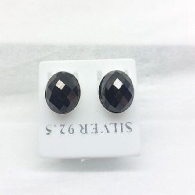 ต่างหูนิลแท้ ต่างหูเงินแท้ 92.5% นิลรูปไข่ นิลกาญจนบุรี