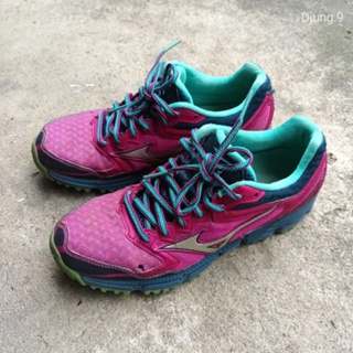 (มือสอง)รองเท้าวิ่งเทรลผู้หญิง Mizuno (WAVEDAICHI 2) size US8/EUR38.5/ 24.5cm