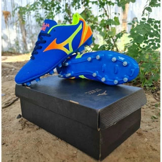 รองเท้าสตั๊ดเตะฟุตบอลมีสินค้าพร้อมส่งใส่สบายพร้อมกล่องมีไซส์39--44
