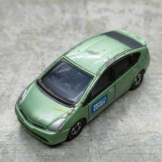 Tomica โมเดลรถเหล็กโทมิก้า  TOYOTA PRIUS NO.59 S=1/60