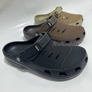 Crocs Mens Yukon Clog Half leather รองเท้าแตะชายหาด (ฟรีกระเป๋าผ้า) หัวโต ใส่ได้ทุกฤดูกาล สินค้ามีพร้อมส่ง