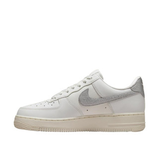 รองเท้าNike Air Force 1 07 Summit White Sail White สีเงินเมทัลลิก ของแท้