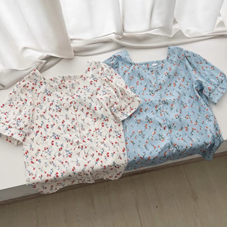 [พร้อมส่ง] เสื้อคอเหลี่ยมลายดอกไม้เกาหลี ฟ้า/ขาว