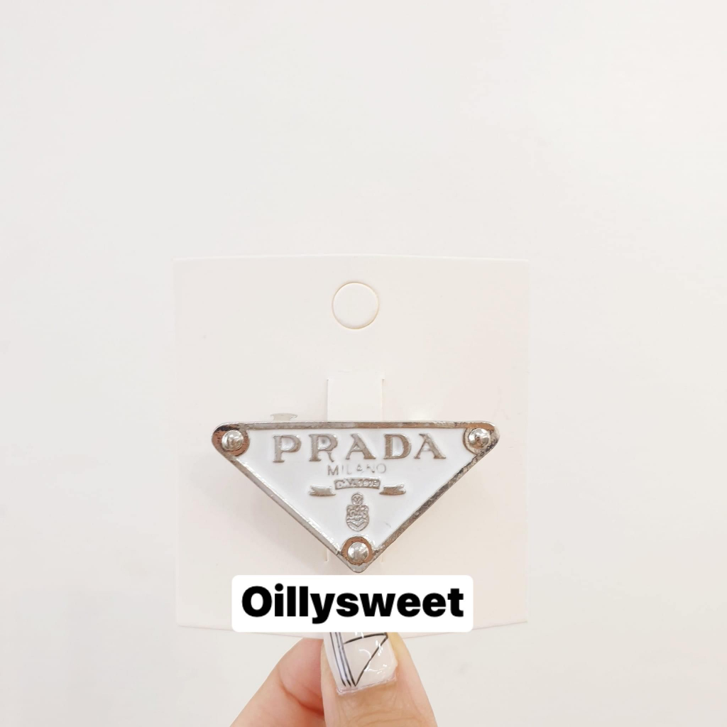 กิ๊บหนีบผมลาย PRADA Premium accessories