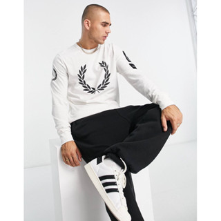 Fred Perry Laurel Wreath and Badge Long Sleeve T-Shirt in White