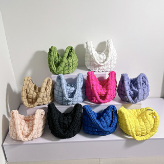 กระเป๋าสะพายงานผ้านิ่ม  กระเป๋าสะพายหลายสีน้ำหนักเบาสำหรับสุภาพสตรี มี 6  สี
