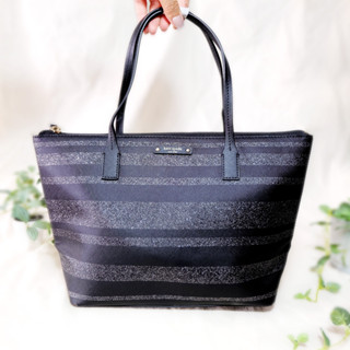 Kate Sapde แท้ นำเข้าจาก USA Kate Spade Hani Haven Lane Glitter Sparkle Stripe Tote Bag WKRU4787