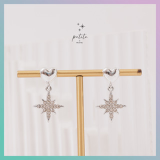 [petite by PRAKYRE] Estrella Earring - ต่างหูห้อยรูปดวงดาวประดับด้วยเพชร