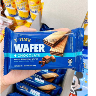 T-Time Wafer เวเฟอร์กรอบแท่งยาว รสชาติอร่อย กรอบ สอดไส้ด้วยชอคโกแลต และนมวนิลา อร่อยคำโตถึง ทานคู่กับอะไรก็อร่อย