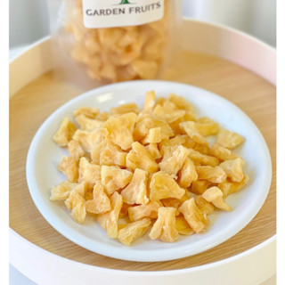 Dried Pineapple Tidbits Low Sugar สับปะรดอบแห้งแบบหั่นชิ้นสามเหลี่ยม สูตรน้ำตาลน้อย รสชาติอร่อย กลมกล่อม ผลไม้อบแห้ง เกร