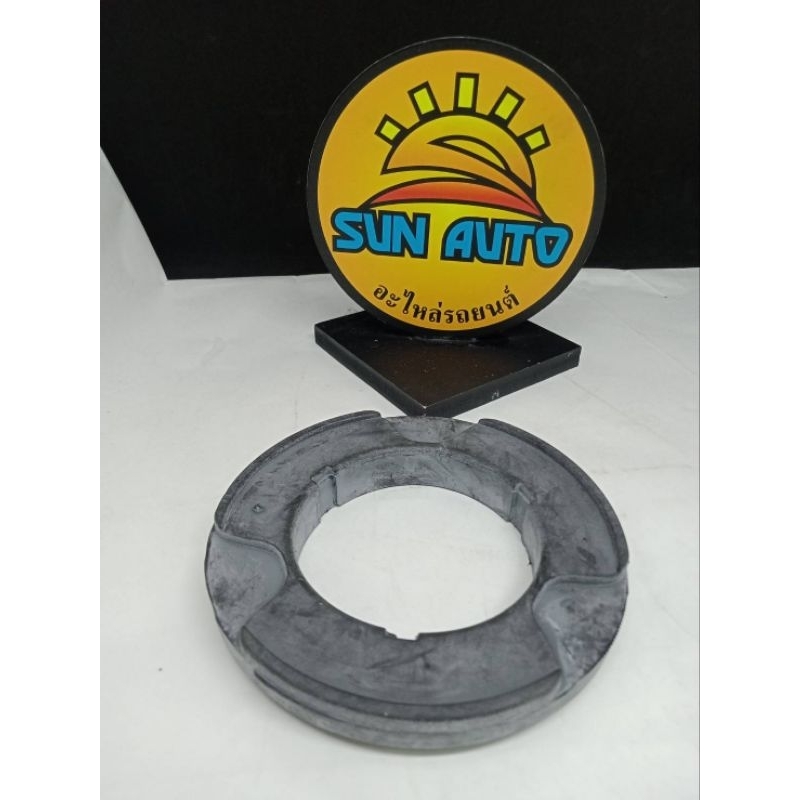 ยางรองสปริงโช๊คหน้า  โตโยต้า วีโก้  TOYOTA  VIGO 4×4. ผ่าศูนย์กลาง 11.5  ซม.  ใน 7  ซม. ขอบ หนา 1  ซ
