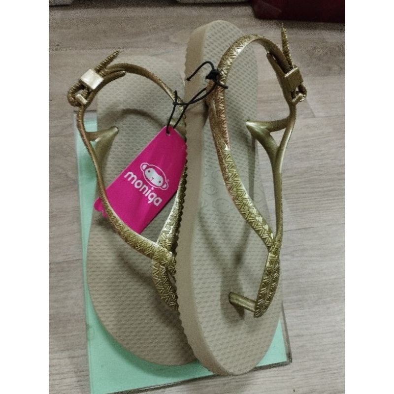 รองเท้า MONOBO maldives s (รัดสน) เบาหวิว ลดสุดๆ