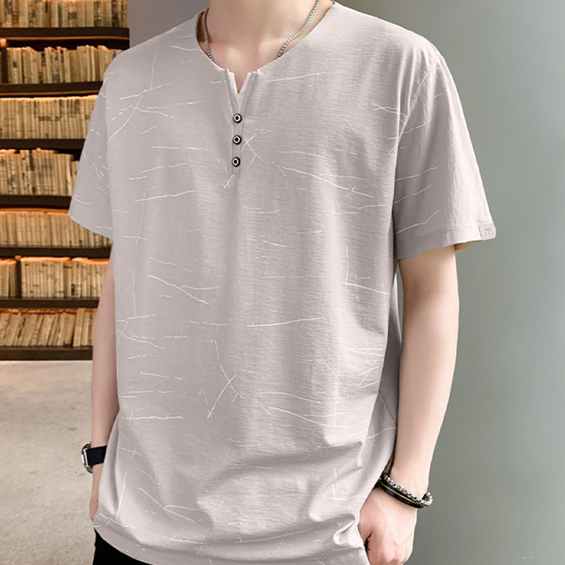 Man.shop คอลเลคชั่นใหม่ เสื้อยืดแขนสั้น เสื้อคอวีแต่งกระดุม ผ้านิ่มมาก ใส่แล้วไม่อบไม่ร้อน ขายดีมากรุ่นนี้ เหมาะกับทุกเ