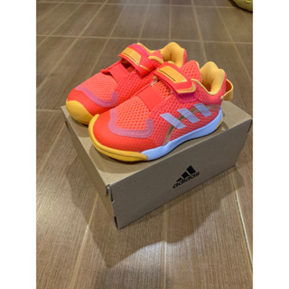 รองเท้าผ้าใบ adidas ของแท้ มือ 1