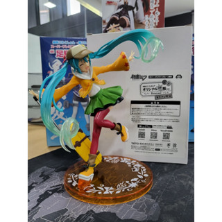 HATSUNE MIKU AUTUMN VER. RENEWAL FIGURE (YELLOW)