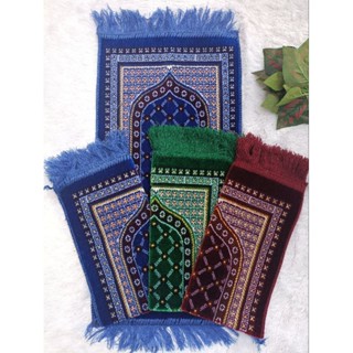 สินค้าพร้อมส่ง พรมละหมาด ผ้าปูละหมาด ผืนเล็กสำห​รับเด็ก​ หรือพกพาไปไหนสะดวก​สบาย​ แนะนำต้องมีติดรถไว้​