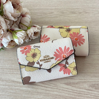 Coach Flap Card Case With Floral Cluster Print