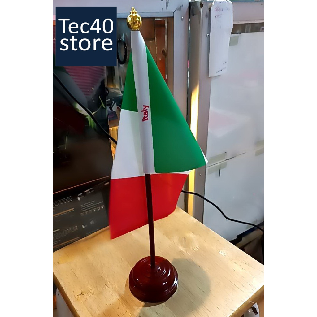ITALY อิตาลี ธงตั้งโต๊ะ นานาชาติ เสาพลาสติก ฐานพลาสติก ความสูง 36 cm Tec40store ไรท์สาระกับครูแว่น