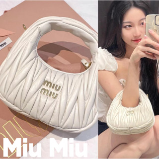เหมียว เหมียว Miu Miu/Wander หนัง Matelassé nappa กระเป๋าโฮโบขนาดเล็ก/สุภาพสตรี