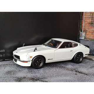 โมเดลรถ240z 1/18 โมเดลรถNissan240z โมเดลรถFairlady240z Nissan Fairlady 240z 1:18  ราคา ok โมเดลรถของขวัญ