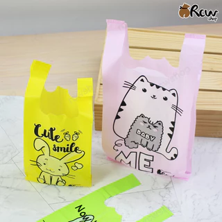 ถุงหิ้วบูติก (5 สี คละลาย , แพ็ค 400 กรัม) ถุงหูหิ้วสกรีนลาย ลายแฟชั่น ** สุ่มลายให้ เลือกสีได้ **