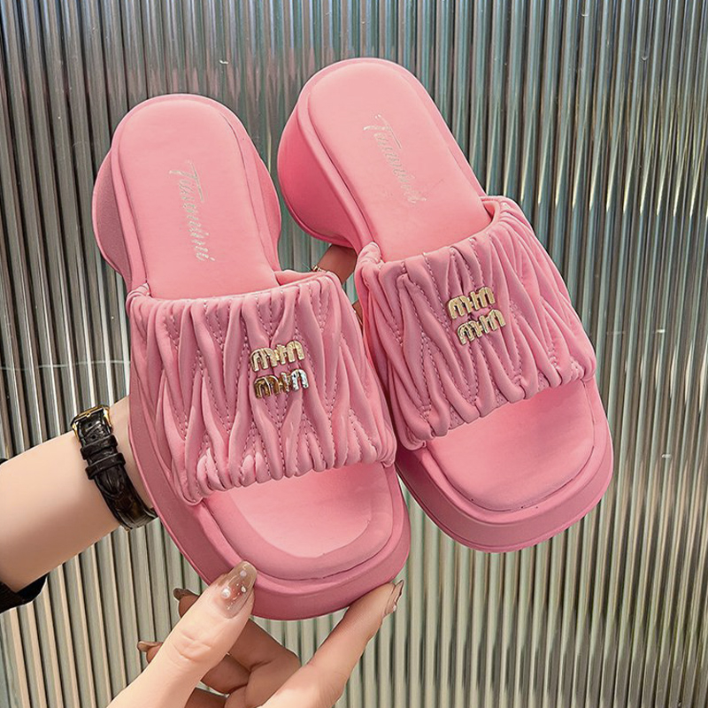 Bbigsize Best Seller รองเท้าส้นสูง รองเท้าผู้หญิงส้นตึก  ด้านหน้าดีเทลแบบสวม เป็นงานเสริมส้น ใส่แล้วดูสูงขึ้นนิดนึง เกร๋