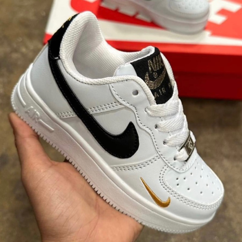 รองเท้าผ้าใบเด็ก Air Force 1 ใส่ได้ทั้งเด็กหญิงและเด็กชาย