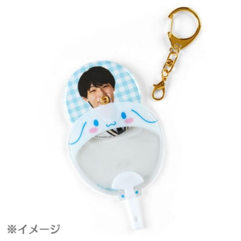 พร้อมส่ง พวงกุญแจใส่เข็มกลัด ซองใส่เข็มกลัด ลาย Sanrio ฮิตใส่เข็มกลัดรูปศิลปินไอดอลกันค่ะ สินค้านำเข้าจากญี่ปุ่นแท้