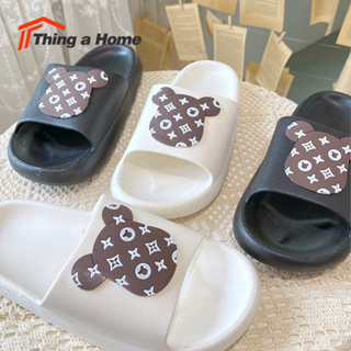 Thing a Home : รองเท้าเเตะแบบสวม รองเท้าแฟชั่น 🧸ลายน้องหมี🧸 ฟรุ้งฟริ้ง สุดน่ารัก สินค้าในไทย พร้อมส่ง